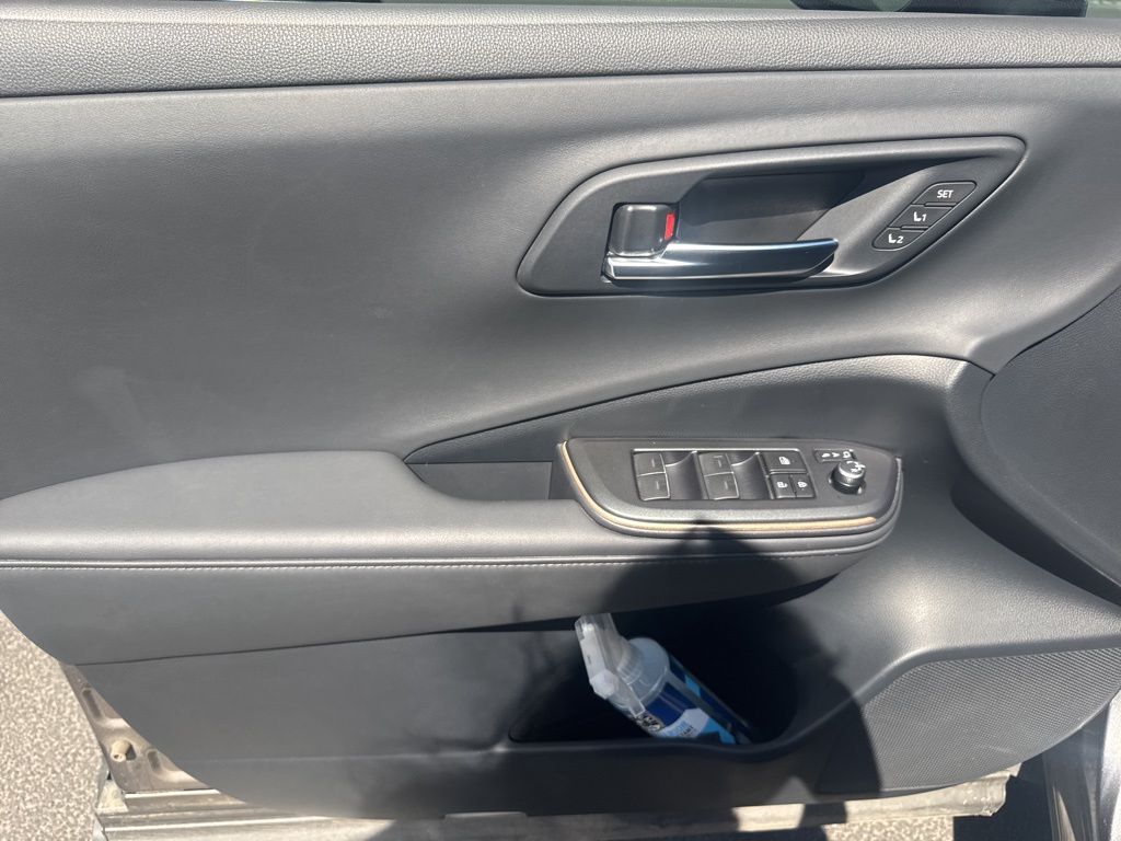 2023 Toyota Crown Limited 6