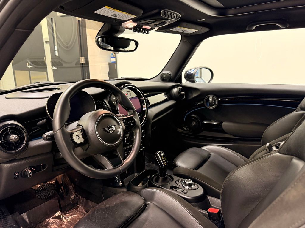 Thumbnail: 2023 MINI Cooper Hardtop - 11