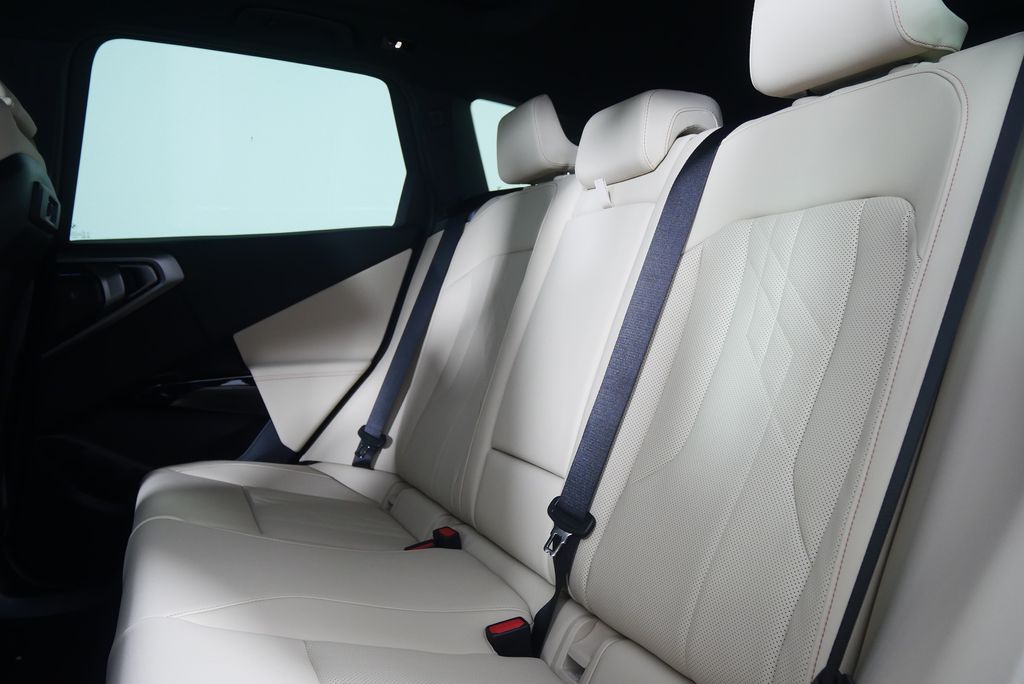 Thumbnail: 2026 BMW X3 - 16