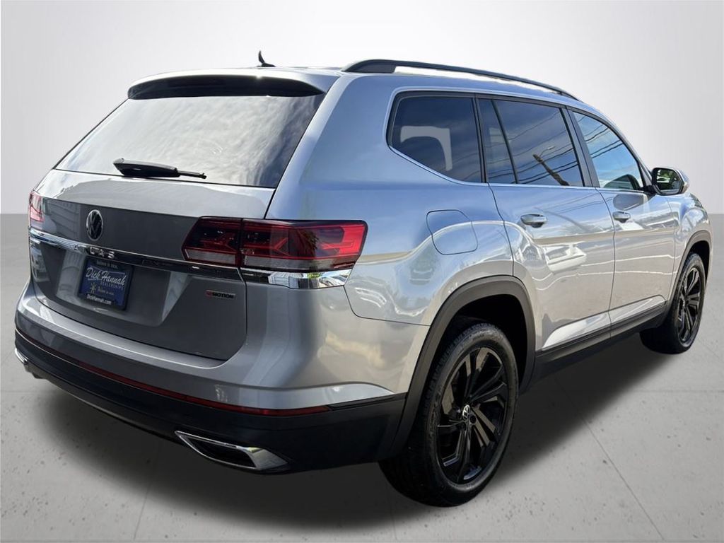 2022 Volkswagen Atlas 2.0T SE w/Technology
