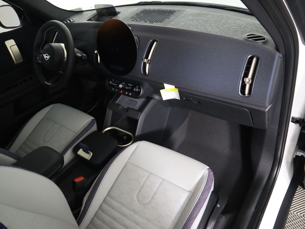 Thumbnail: 2026 MINI Cooper Countryman - 18