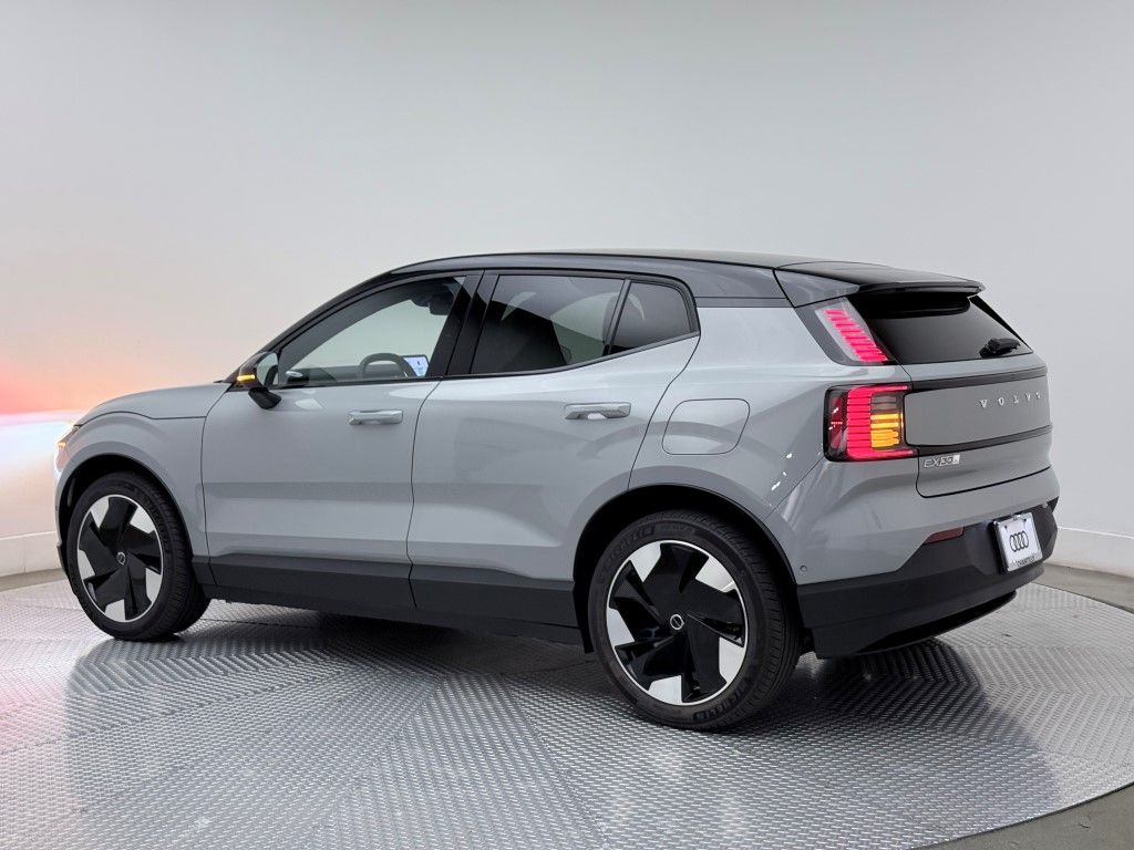 Thumbnail: 2025 Volvo EX30 - 10