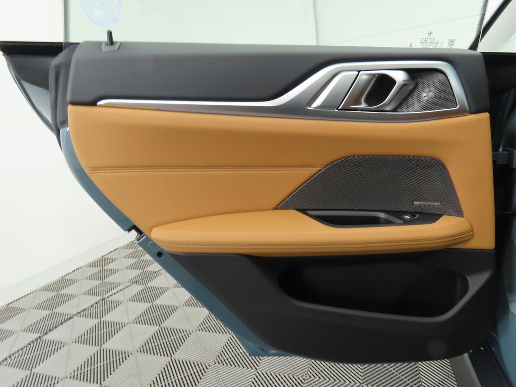 2025 BMW i4 eDrive40 27