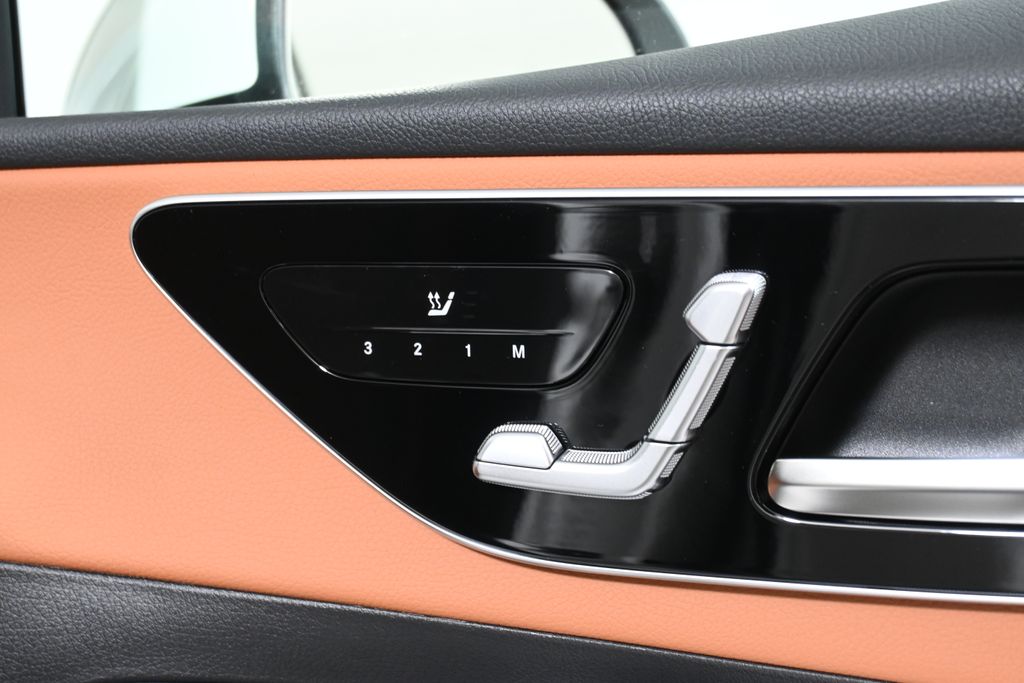 Thumbnail: 2026 Mercedes-Benz GLC - 22