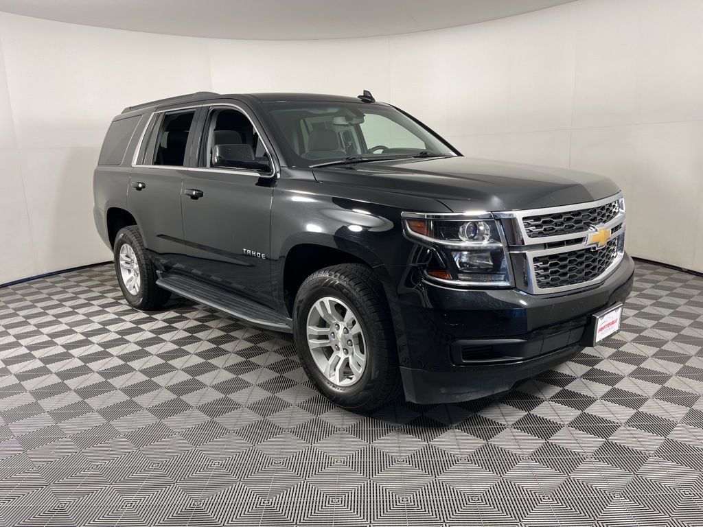 Thumbnail: 2017 Chevrolet Tahoe - 6