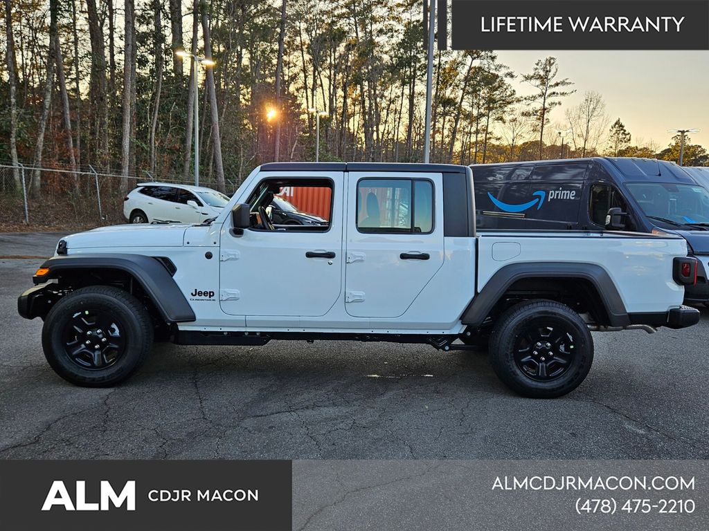New 2026 Bright White Clear-Coat Exterior Paint Jeep Sport image 5