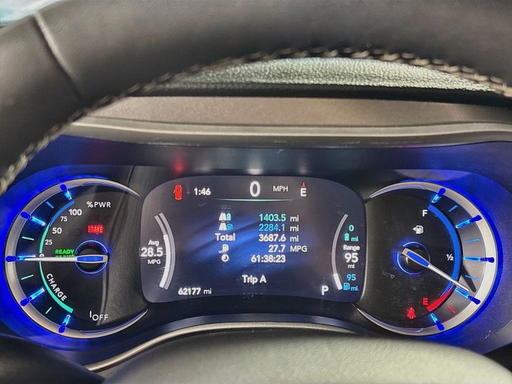 2023 Chrysler Pacifica Hybrid Touring L