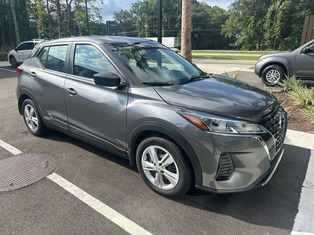 2022 Nissan Kicks S