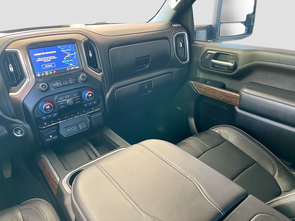 Used 2023 White Chevrolet High Country image 25