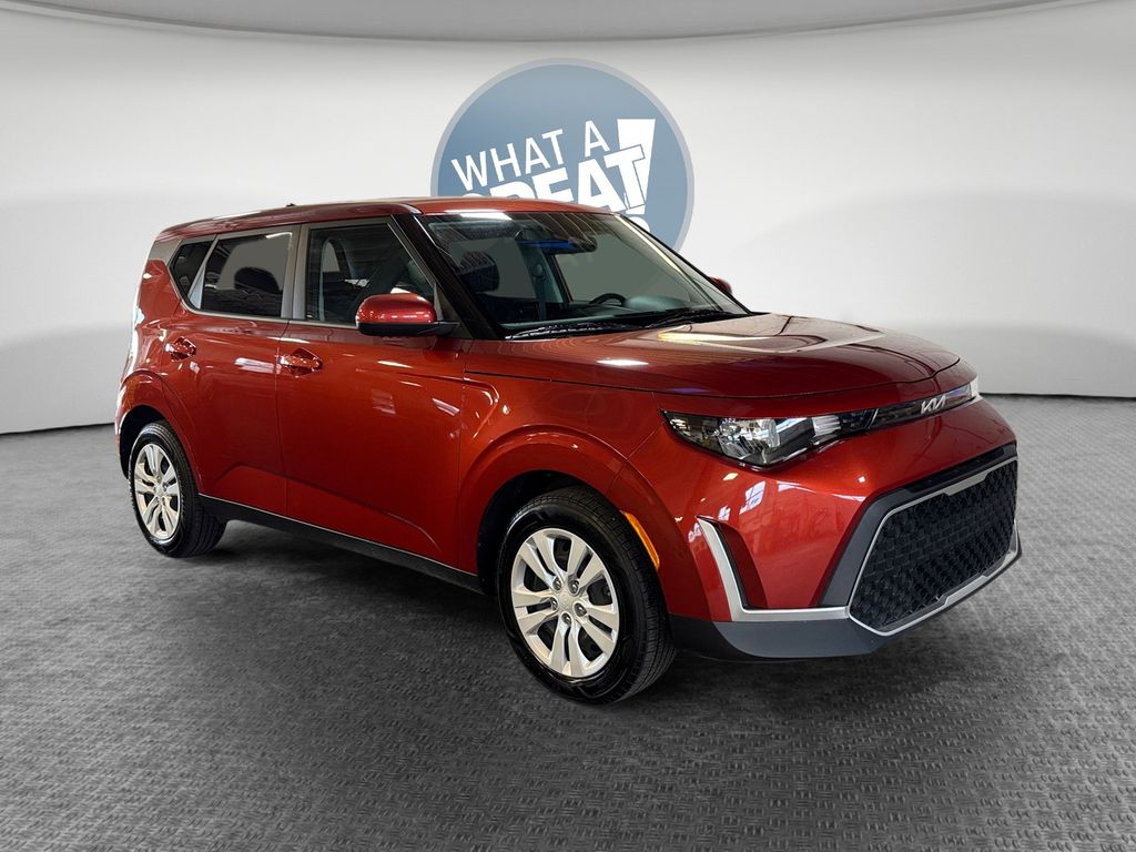 Mars Orange 2023 Kia Soul SUV / Crossover Front-Wheel Drive Continuously Variable Transmission