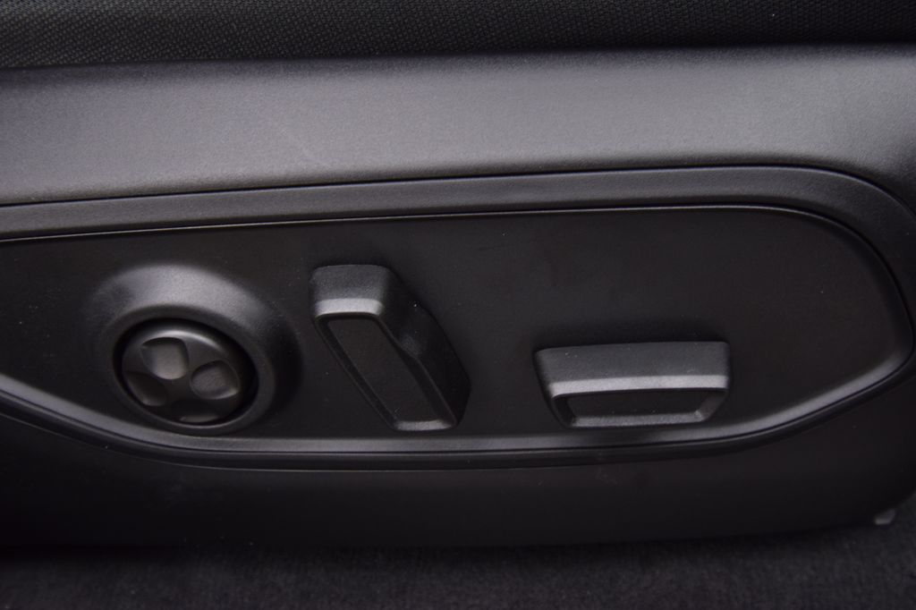 new 2025 Jeep Grand Cherokee car, priced at $50,186