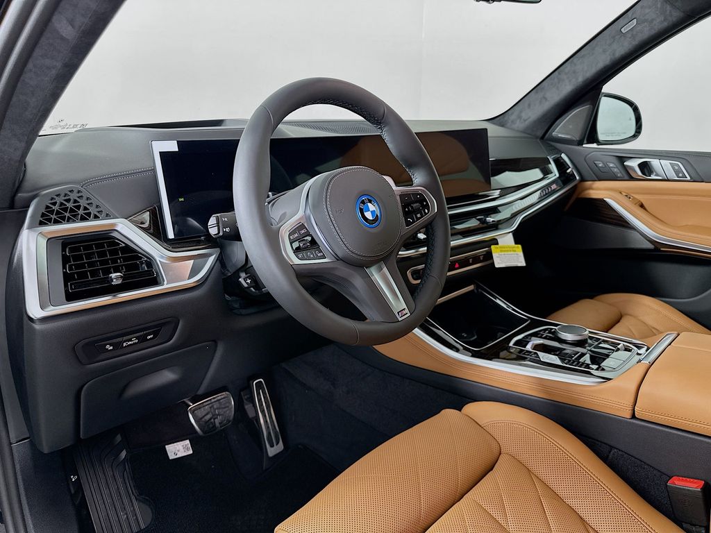 Thumbnail: 2026 BMW X5 - 9