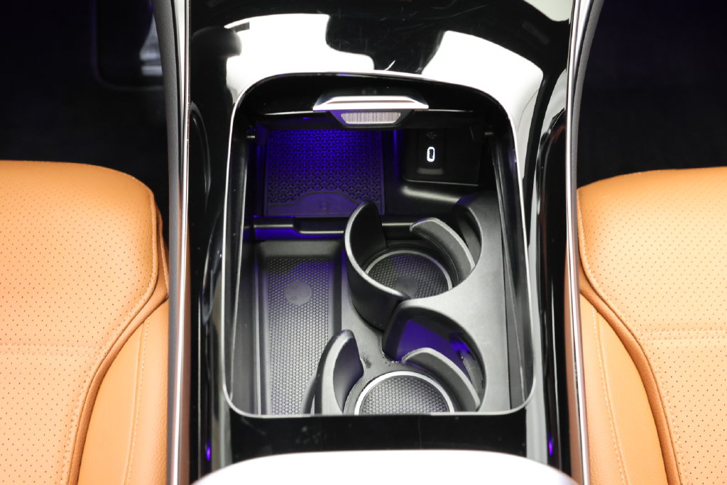 Thumbnail: 2025 Mercedes-Benz GLC - 29