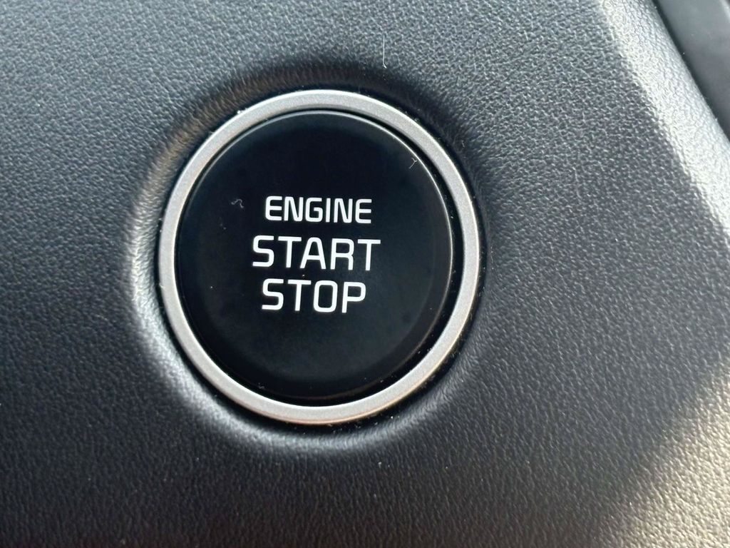 Used 2024 Blue Kia SX image 29
