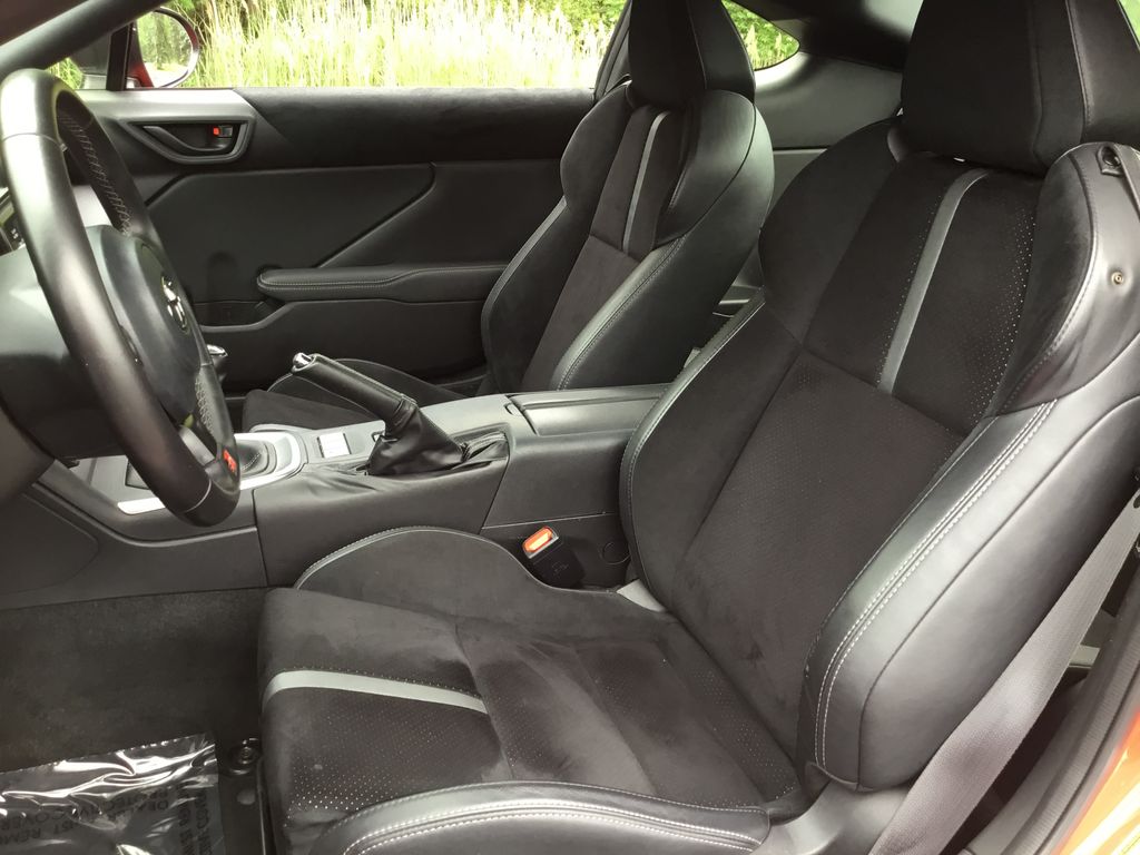 2023 Toyota GR86 Premium 11