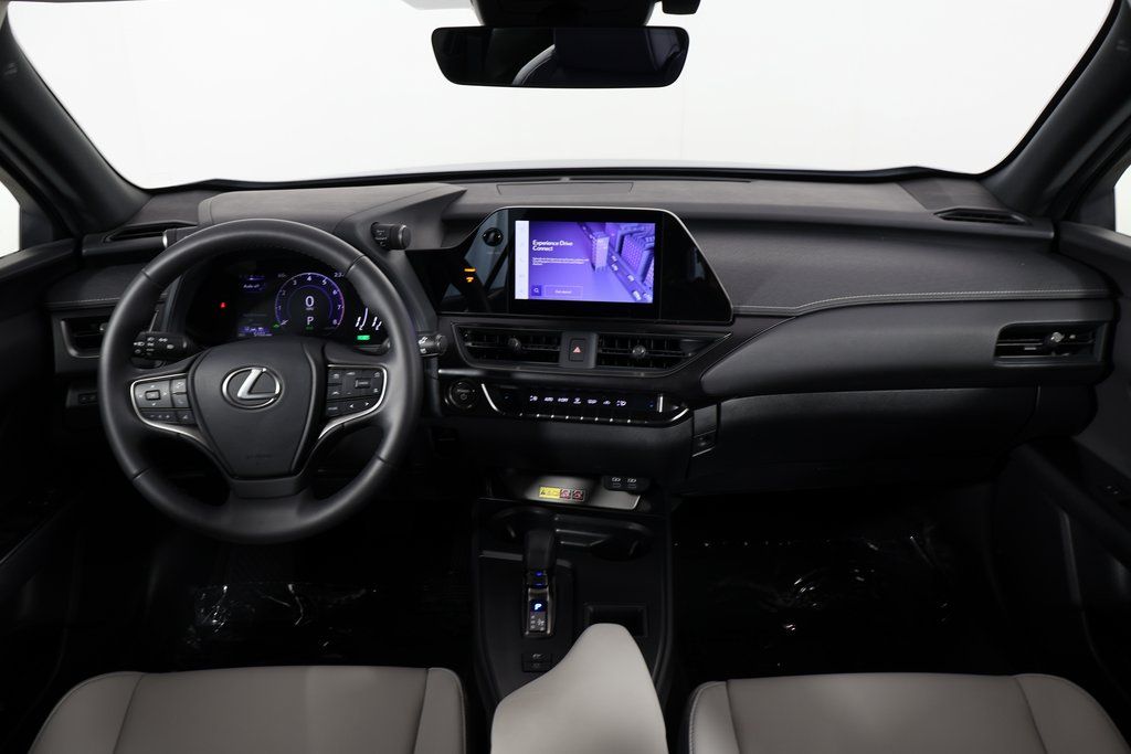 Thumbnail: 2025 Lexus UX - 8