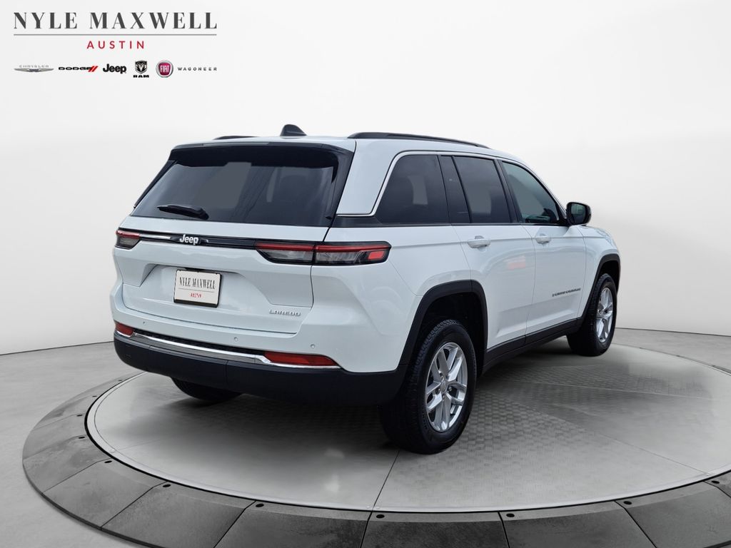 New Car 2025 Jeep Grand Cherokee  Laredo For Sale Under $35,000 In Austin, Texas