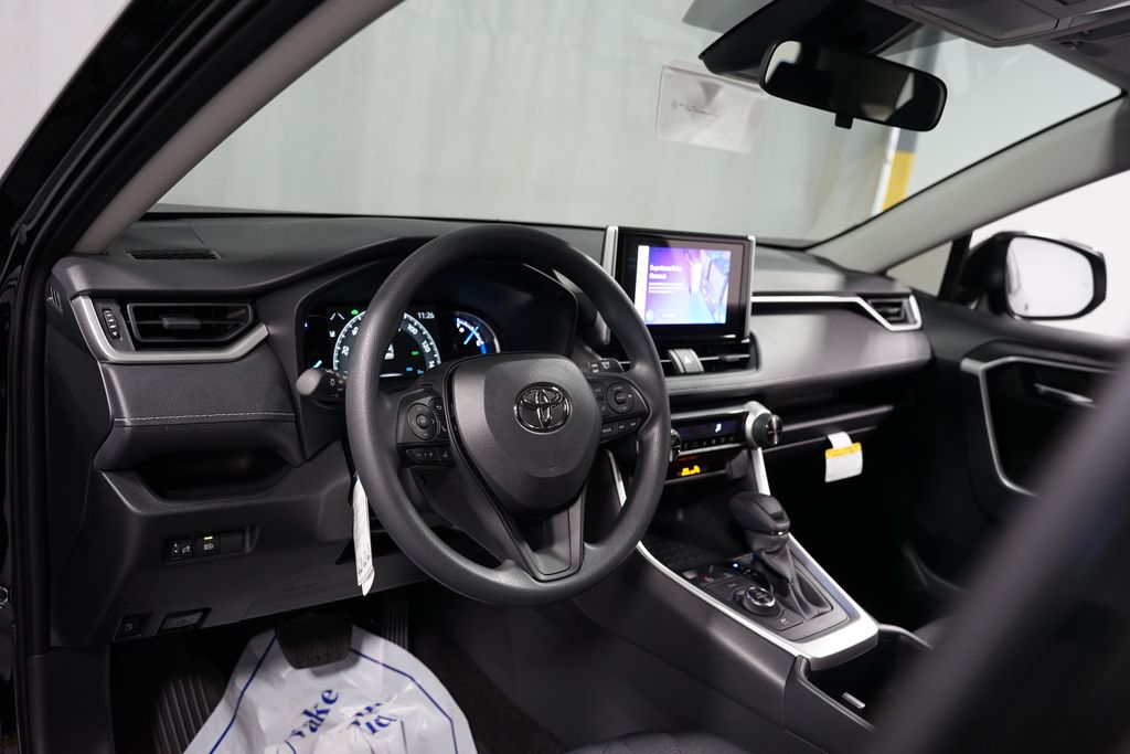 Thumbnail: 2025 Toyota RAV4 - 11