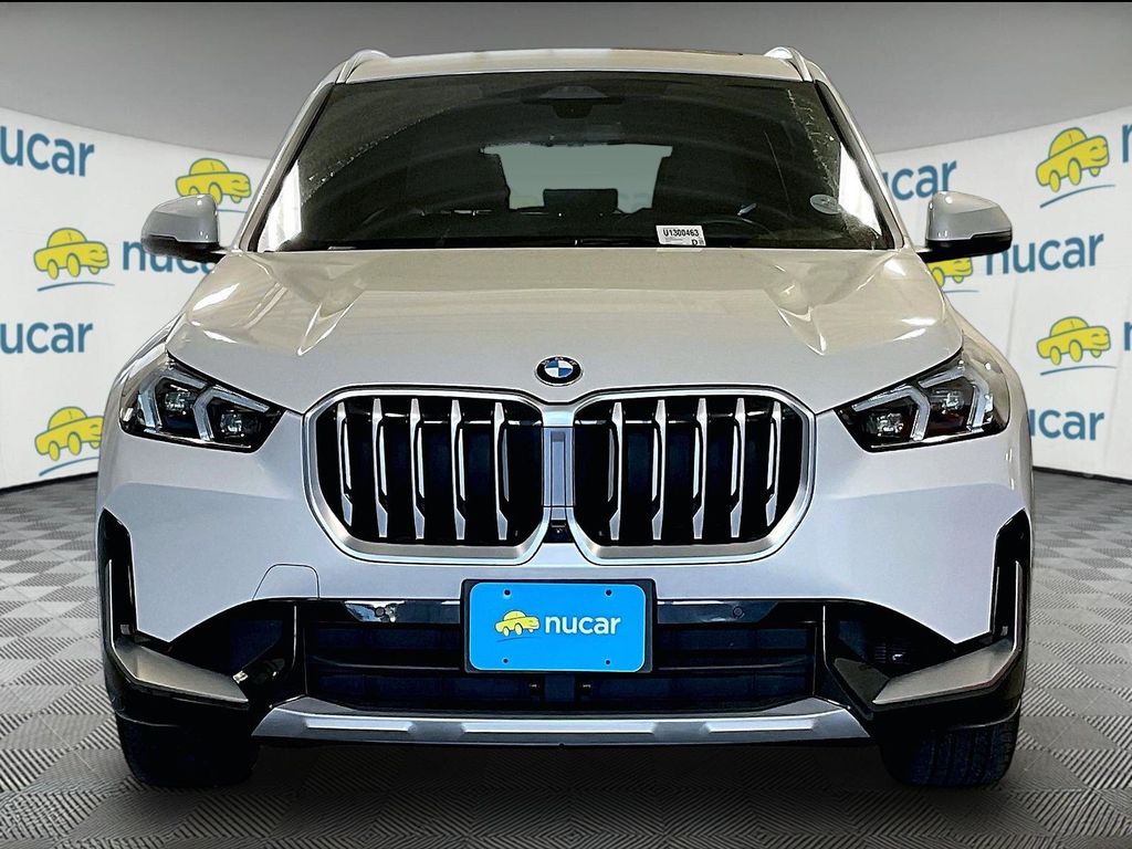 2025 BMW X1 — photo 2