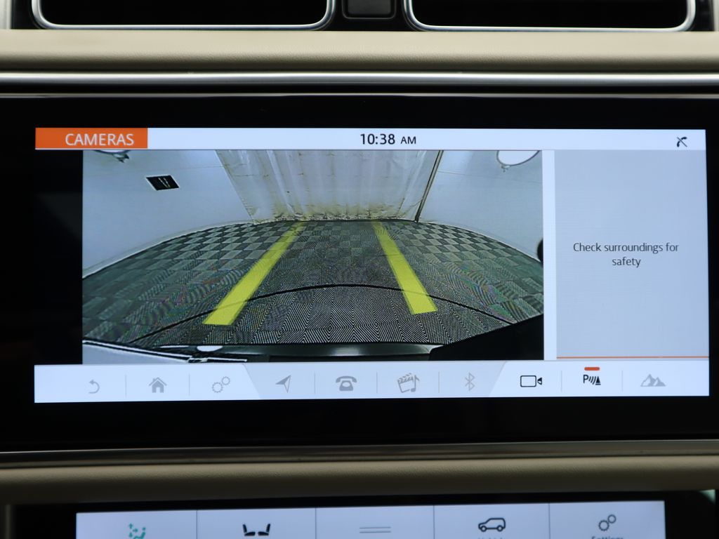 Thumbnail: 2022 Land Rover Range Rover - 15