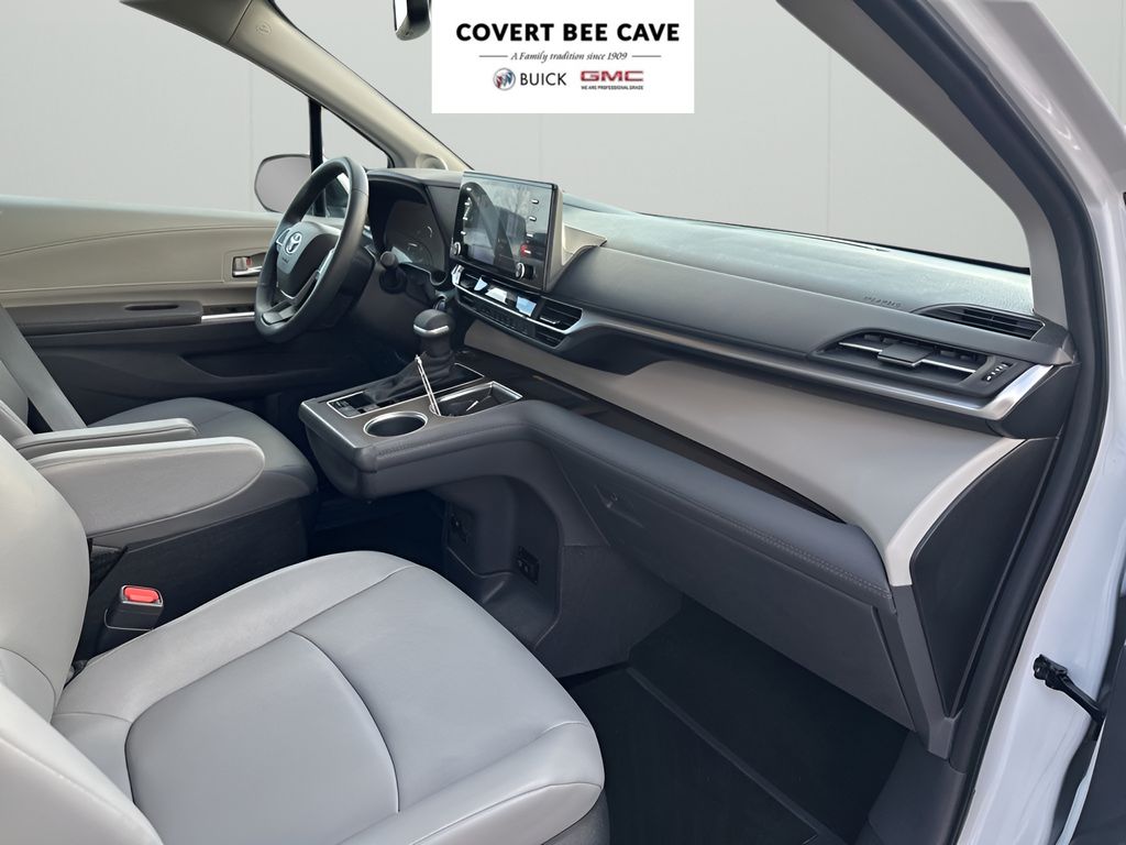 Used Car 2024 Toyota Sienna  Xle For Sale Under $80,000 In Austin, Texas