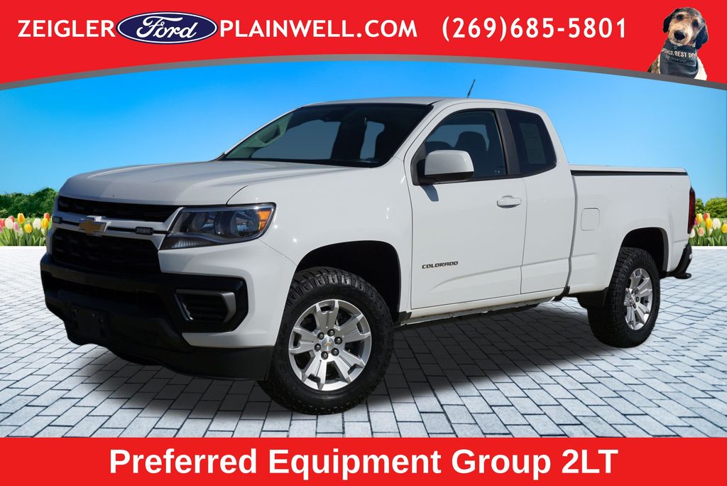 Summit White 2022 Chevrolet Colorado Pickup Truck 4X2 6-Speed Automatic