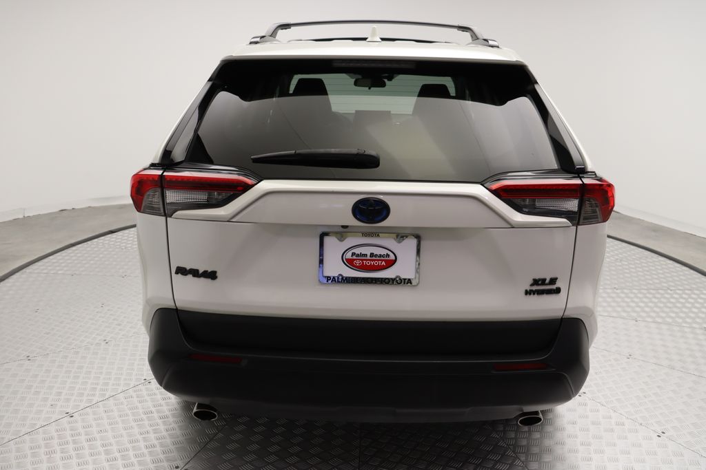 Thumbnail: 2021 Toyota RAV4 - 10