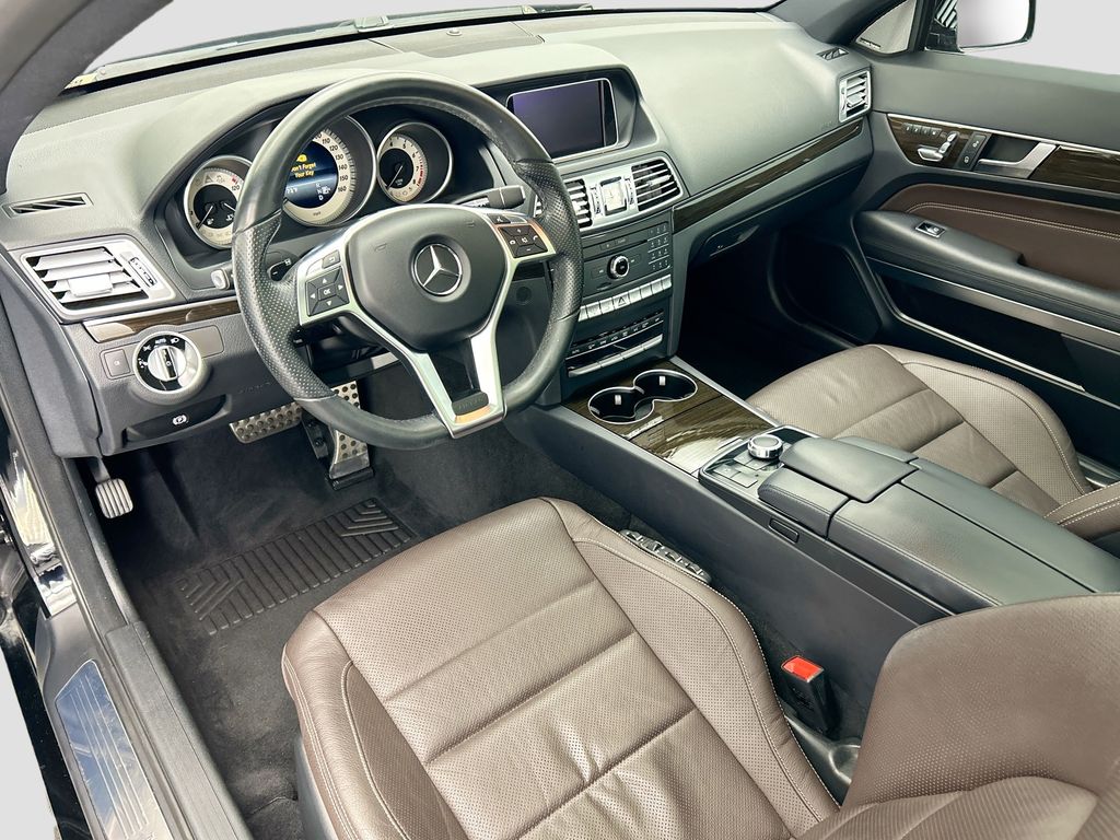 Thumbnail: 2017 Mercedes-Benz E-Class - 9