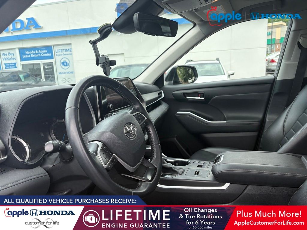 2023 Toyota Highlander Hybrid XLE