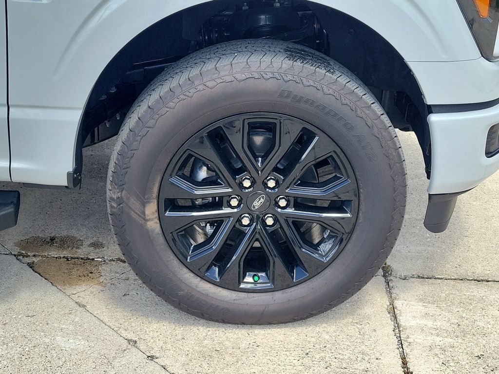 View vehicle photo 6