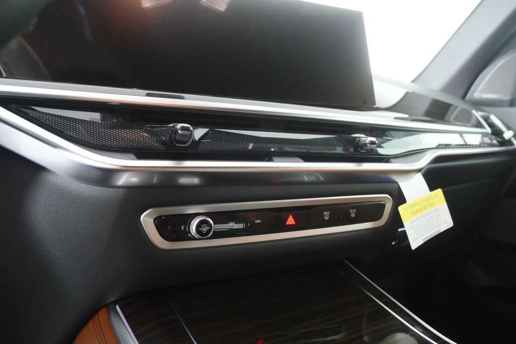 Thumbnail: 2026 BMW X5 - 22