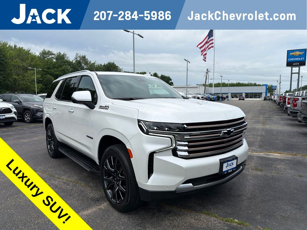White (Iridescent Pearl Tricoat) 2024 Chevrolet Tahoe SUV / Crossover Four-Wheel Drive
