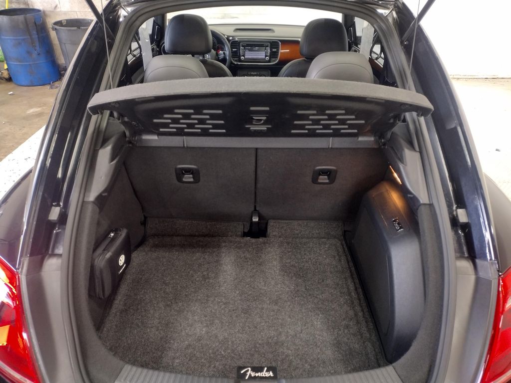 2013 Volkswagen Beetle 2.5L Fender Edition