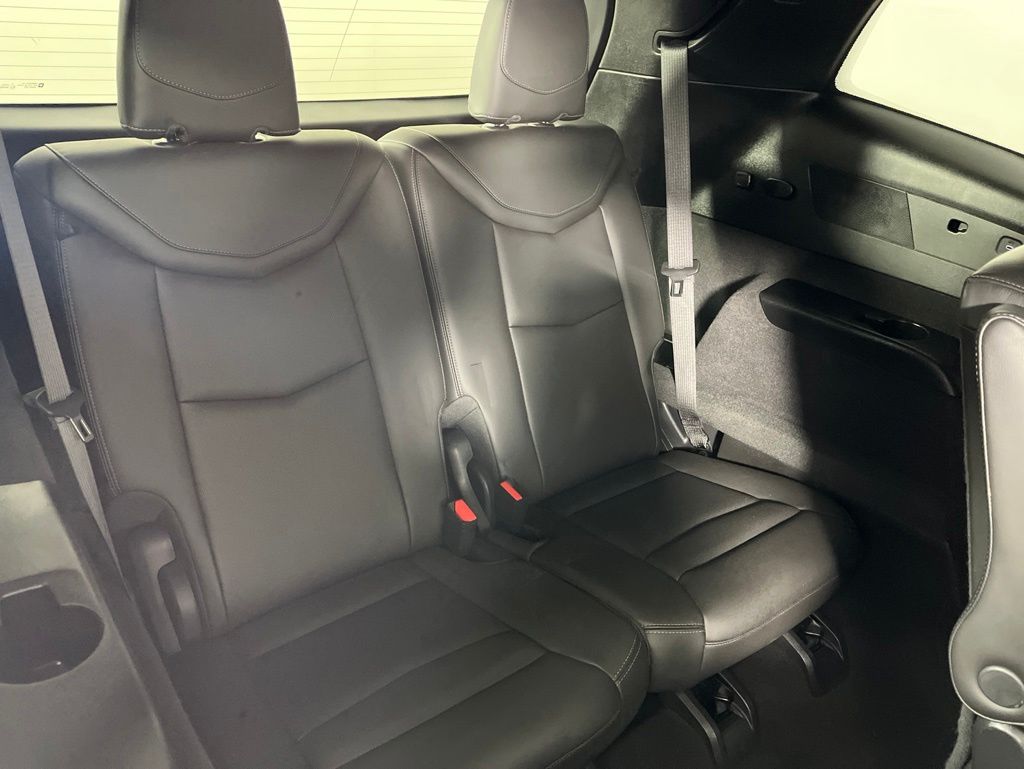 Thumbnail: 2020 Cadillac XT6 - 12