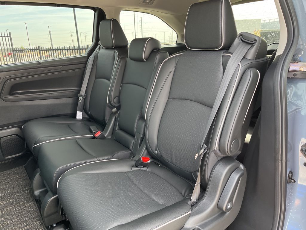 Thumbnail: 2026 Honda Odyssey - 14