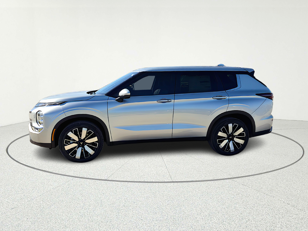 2026 Mitsubishi Outlander SE - 2