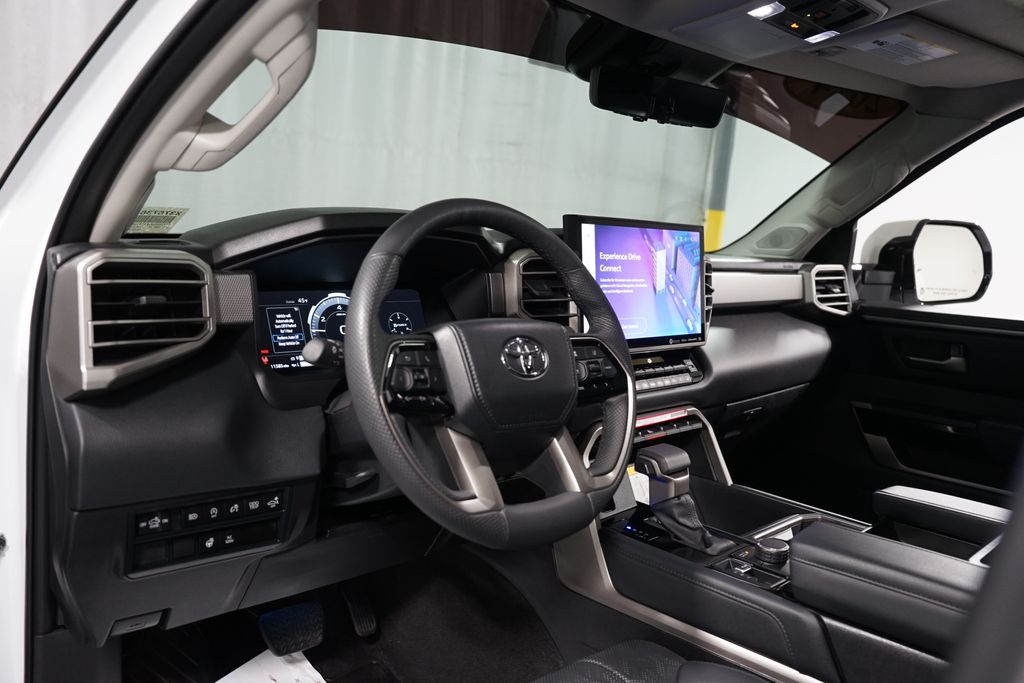 Thumbnail: 2024 Toyota Tundra - 12