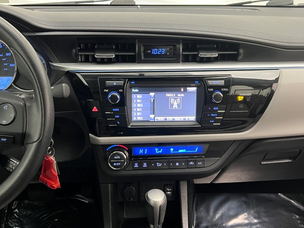 Thumbnail: 2014 Toyota Corolla - 15