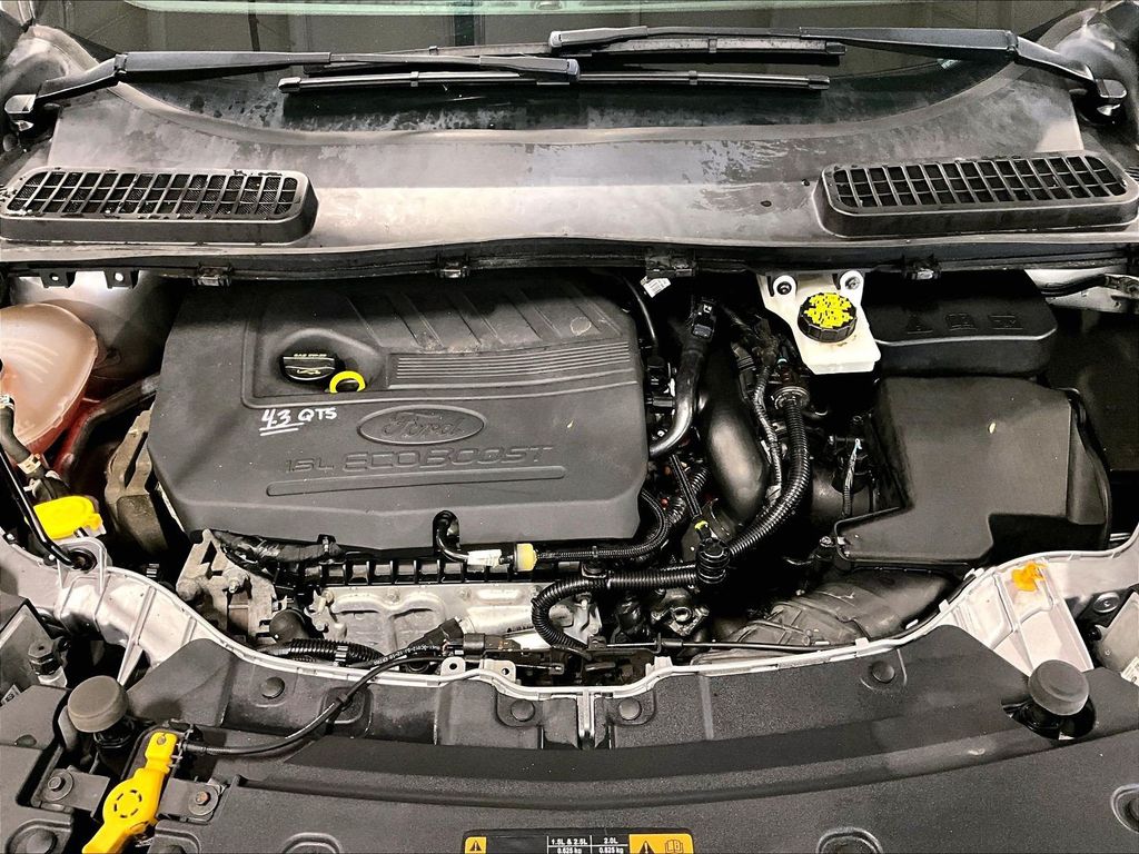 2018 Ford Escape — photo 31