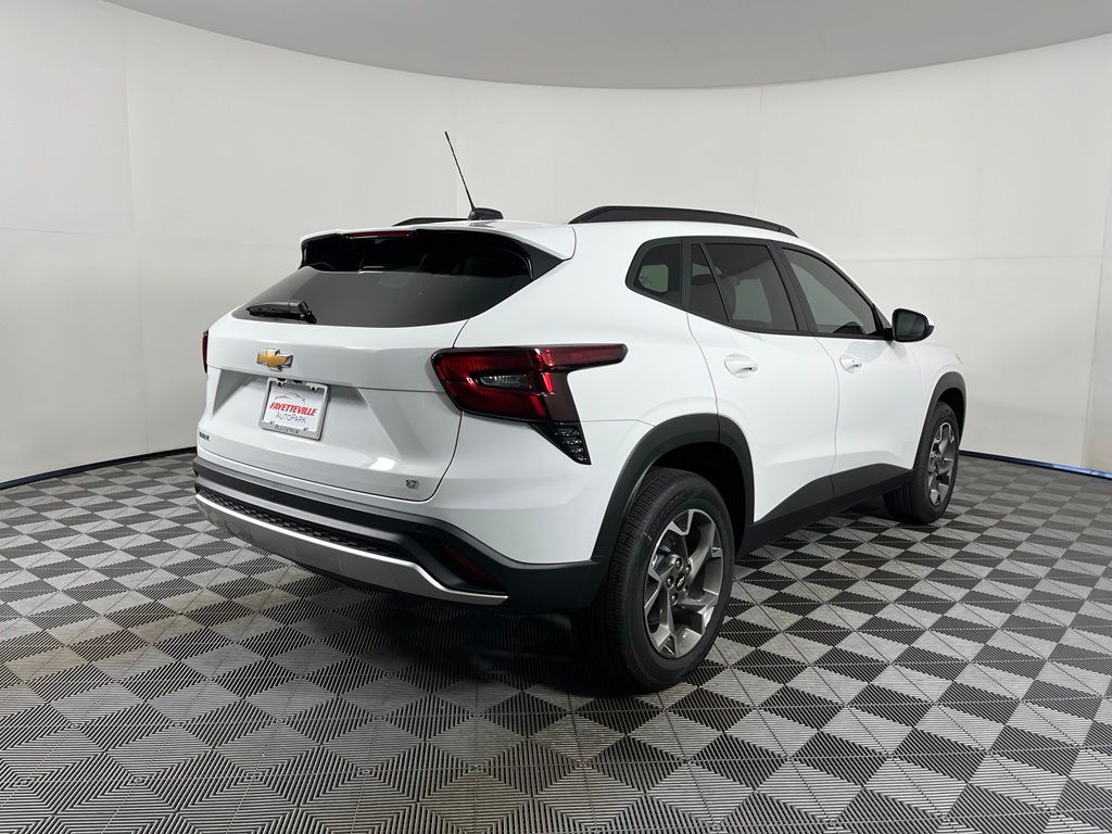 Thumbnail: 2026 Chevrolet Trax - 7