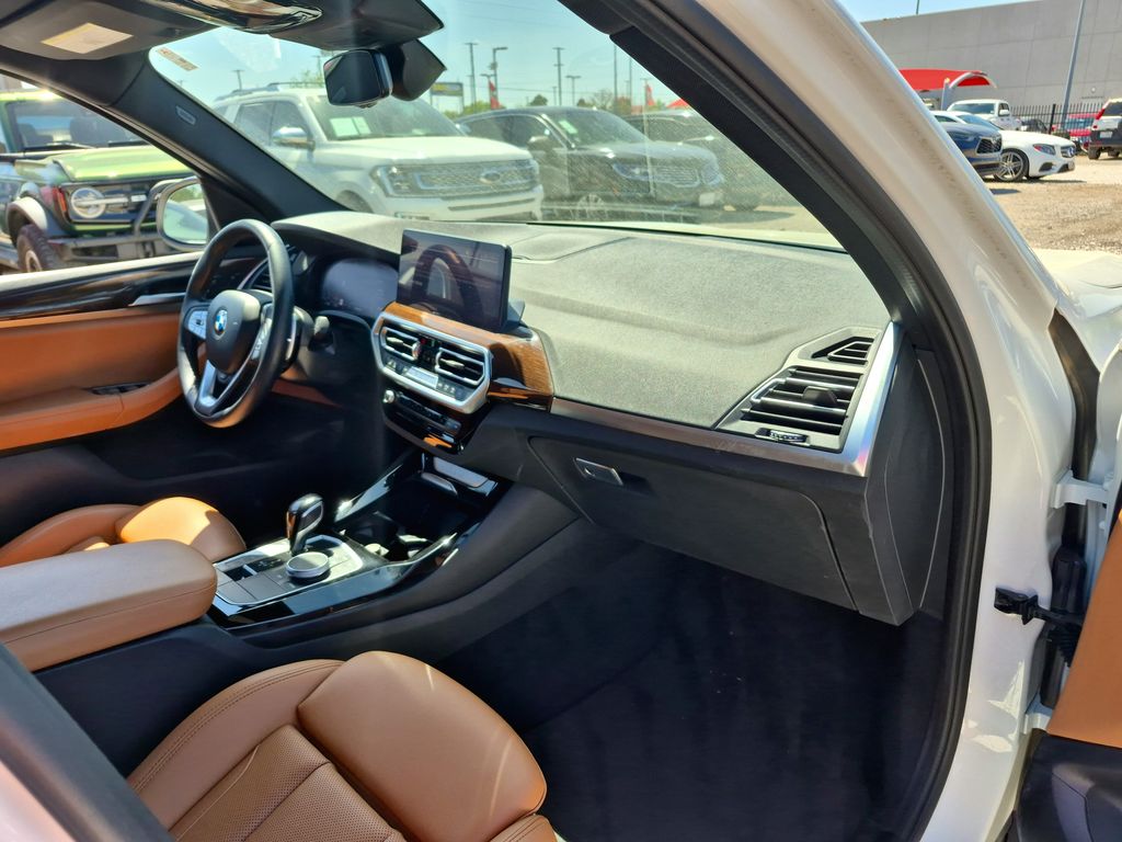 2022 BMW X3 xDrive30i White at Autostrade
