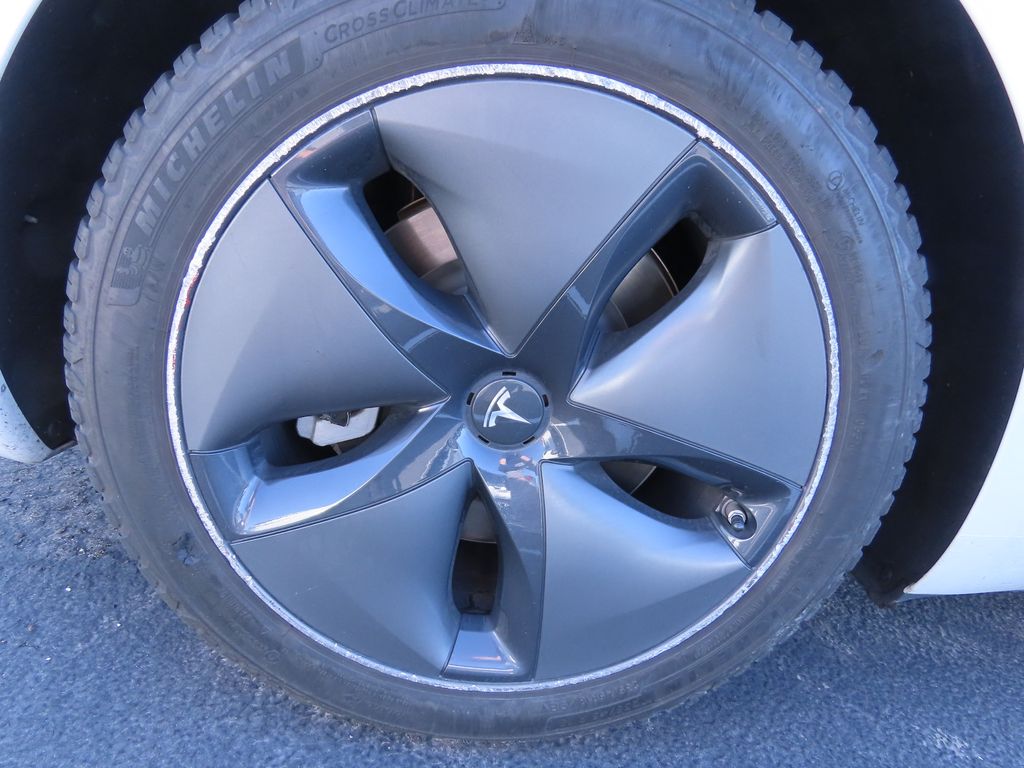 2019 Tesla Model 3 Standard Range 17