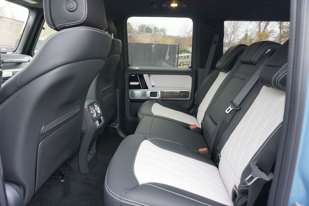 Thumbnail: 2026 Mercedes-Benz G-Class - 12