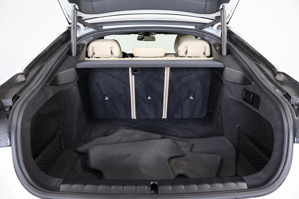 Thumbnail: 2023 BMW i4 - 14