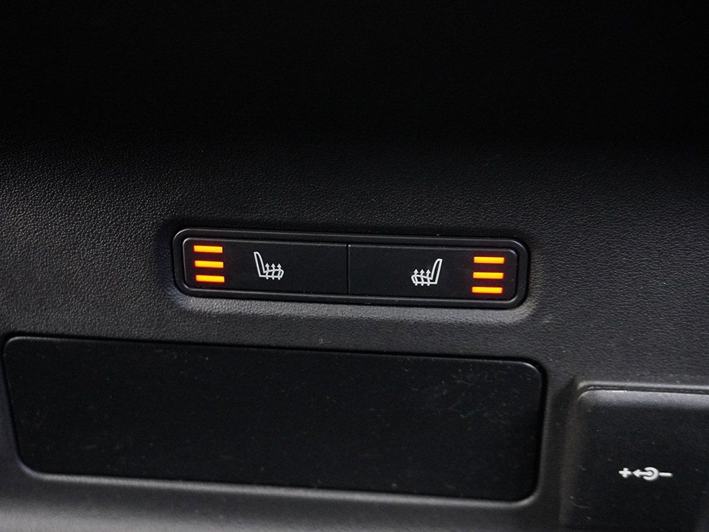 Used 2023 White Land Rover HST image 64
