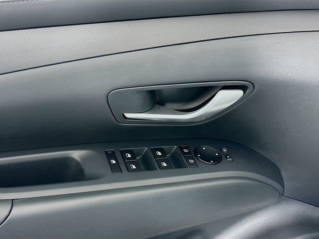 Thumbnail: 2026 Hyundai Santa Cruz - 18