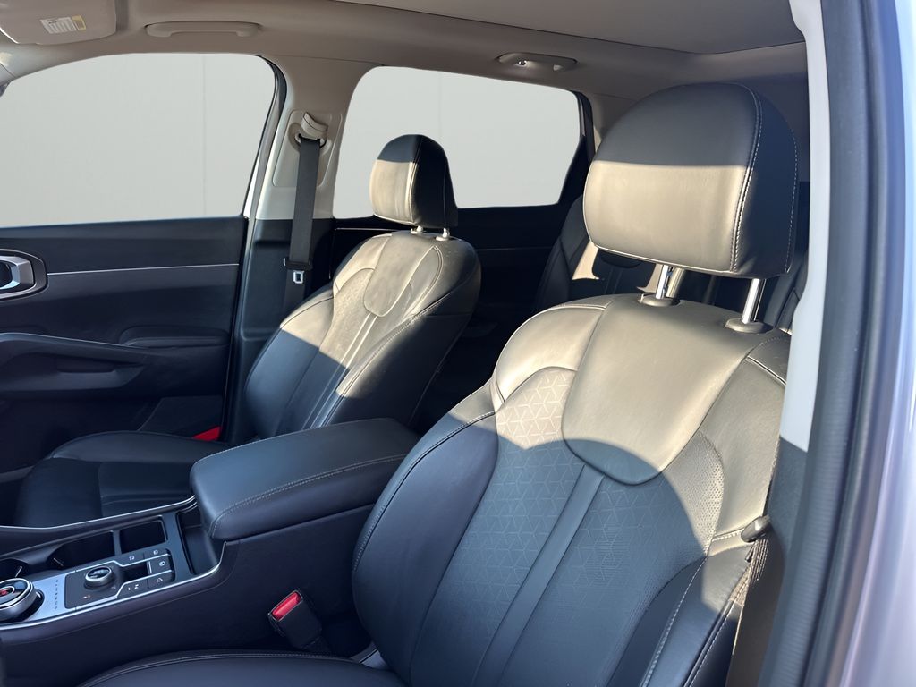 Used Car 2022 Kia Sorento Hybrid  Ex For Sale Under $30,000 In Austin, Texas