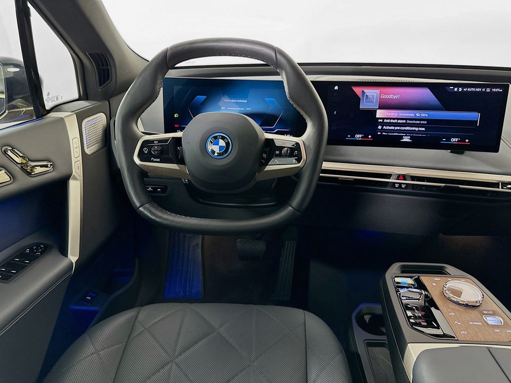 Thumbnail: 2023 BMW iX - 21