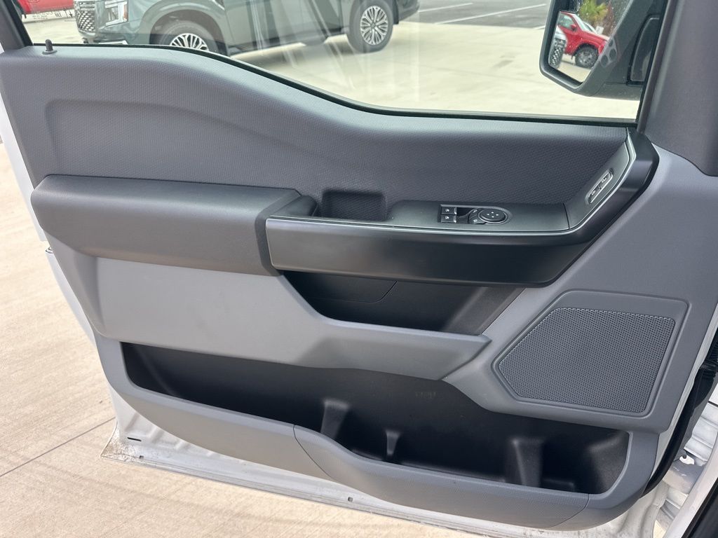 2023 Oxford White Ford F-150 XL RWD Truck