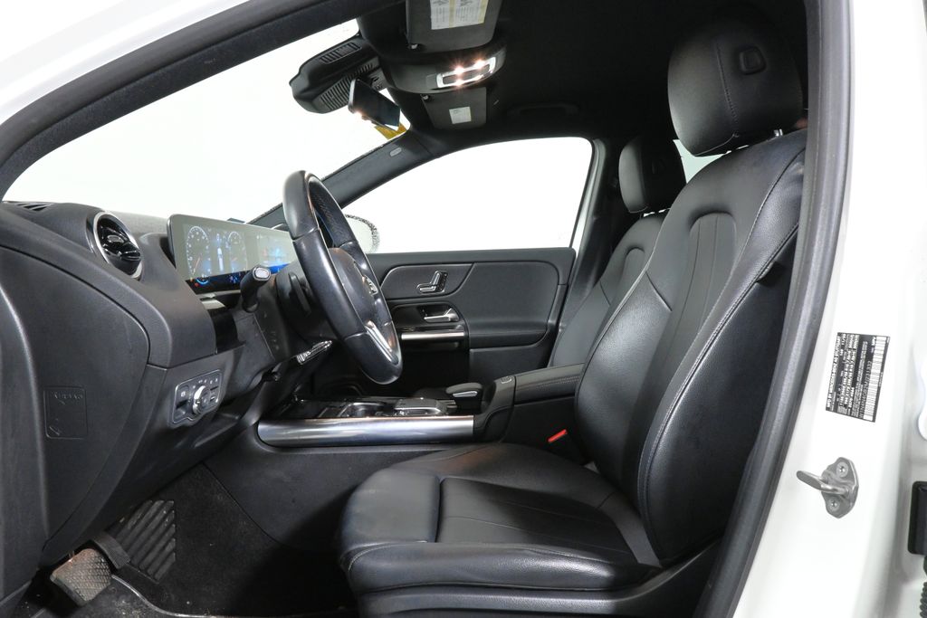 Thumbnail: 2021 Mercedes-Benz GLA - 3